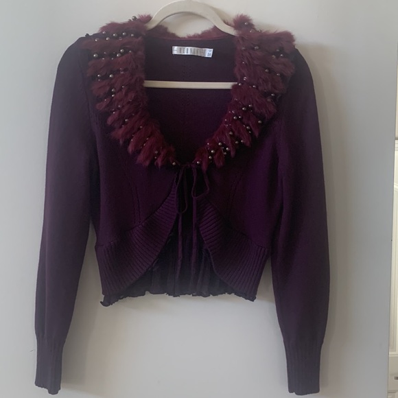 Bernis Burgundy Vintage Cardigan with fur and pearl beaded collar, Sz 11 (M) - Picture 6 of 10